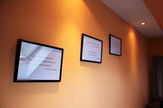 Гостевой дом Sveciu namai Klaipeda Inn - NAMAS 5B Клайпеда Двухместный номер с 2 отдельными кроватями и общей ванной комнатой-41